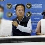 Thai man jumps on moving pickup to stop alleged car scammer