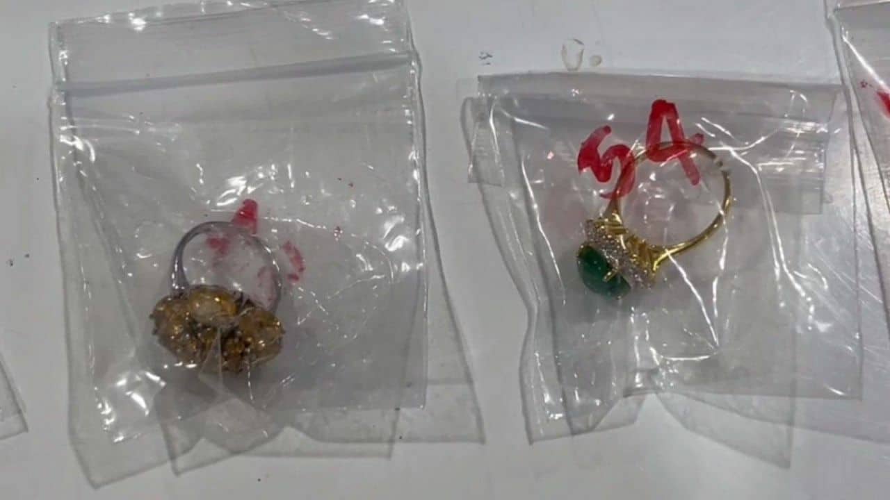 Thai app-based delivery rider steals gemstone rings to buy Yaba | News by Thaiger