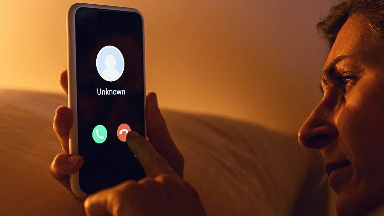 Call centre scammers