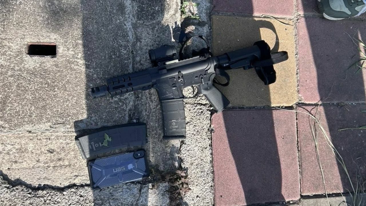 Gunman opens fire outside Tak petrol station