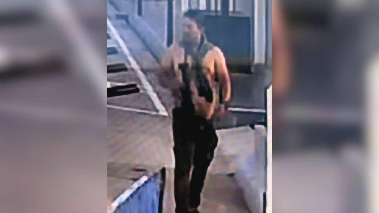 Gunman arrested in Tak