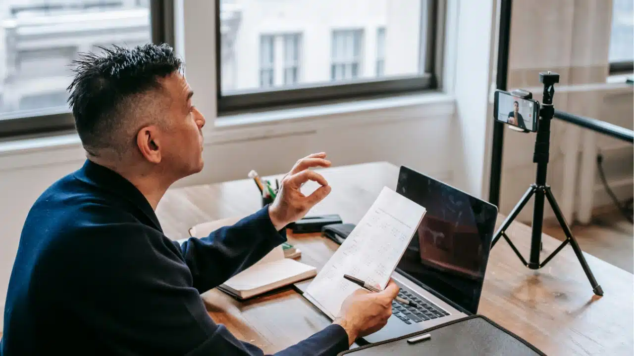 Unstable income for digital nomad