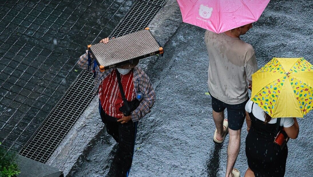 Heavy rain lashes 43 provinces, Bangkok braces for floods | News by Thaiger