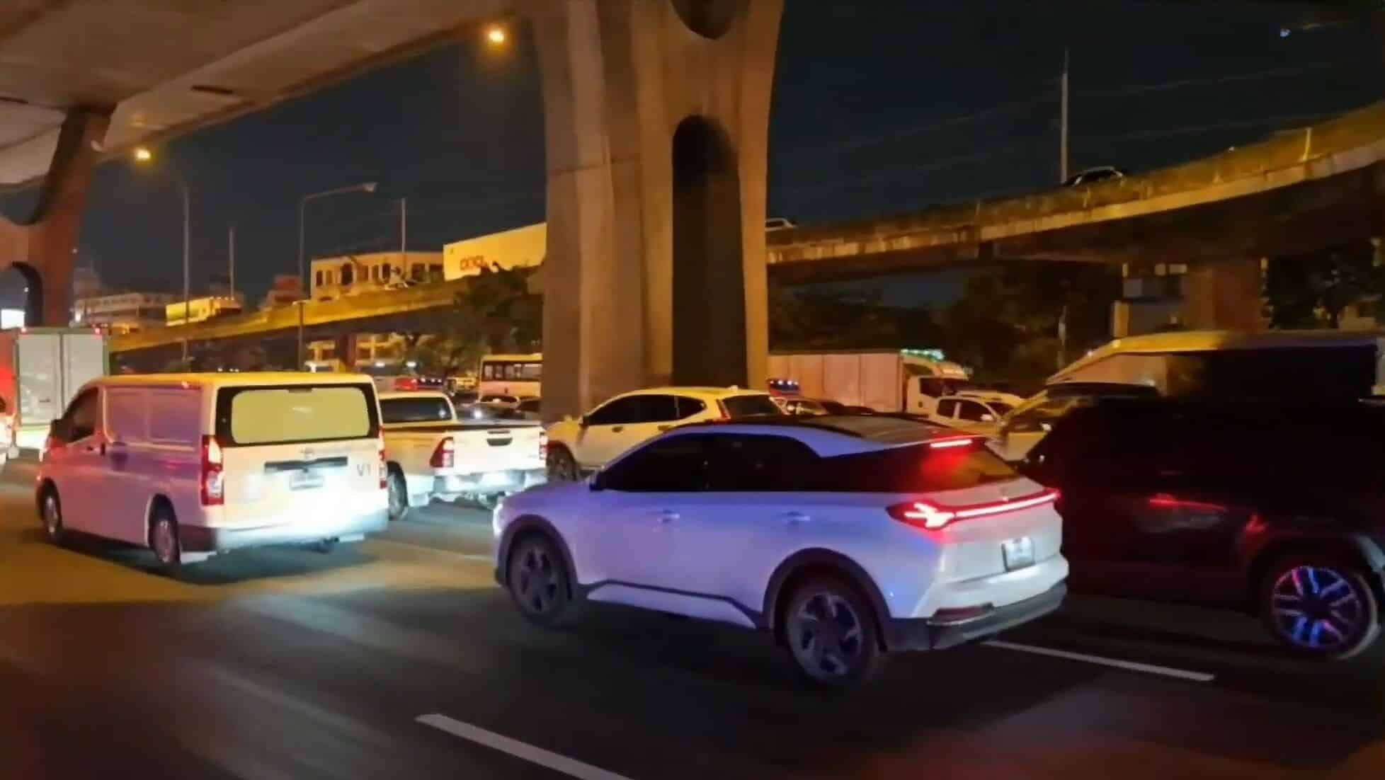 Bangkok’s Bang Na gridlocked by floods and traffic (video) | News by Thaiger