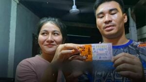 Maha Sarakham man nets 12 million baht lottery windfall (video)