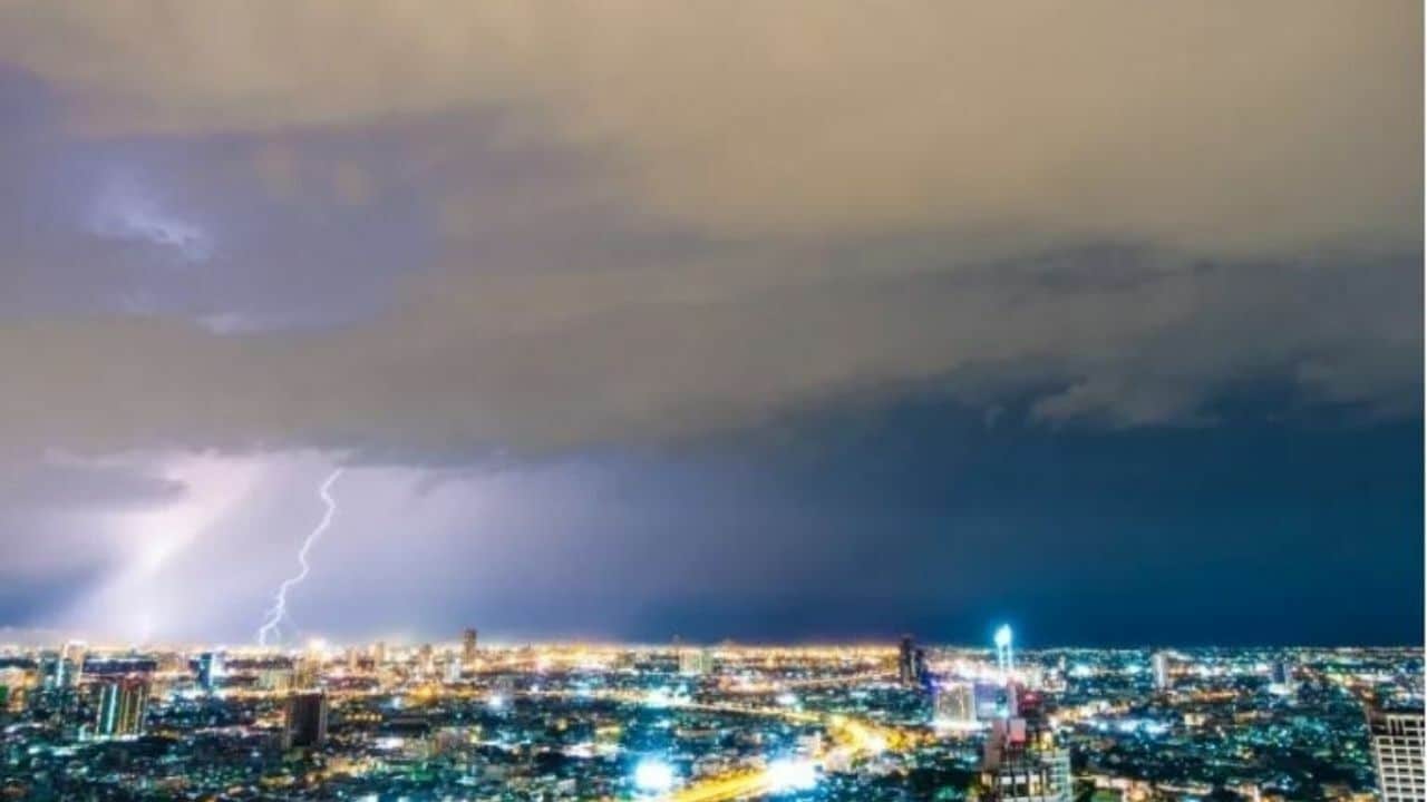 Thunderstorms and strong winds batter Thailand, TMD warns