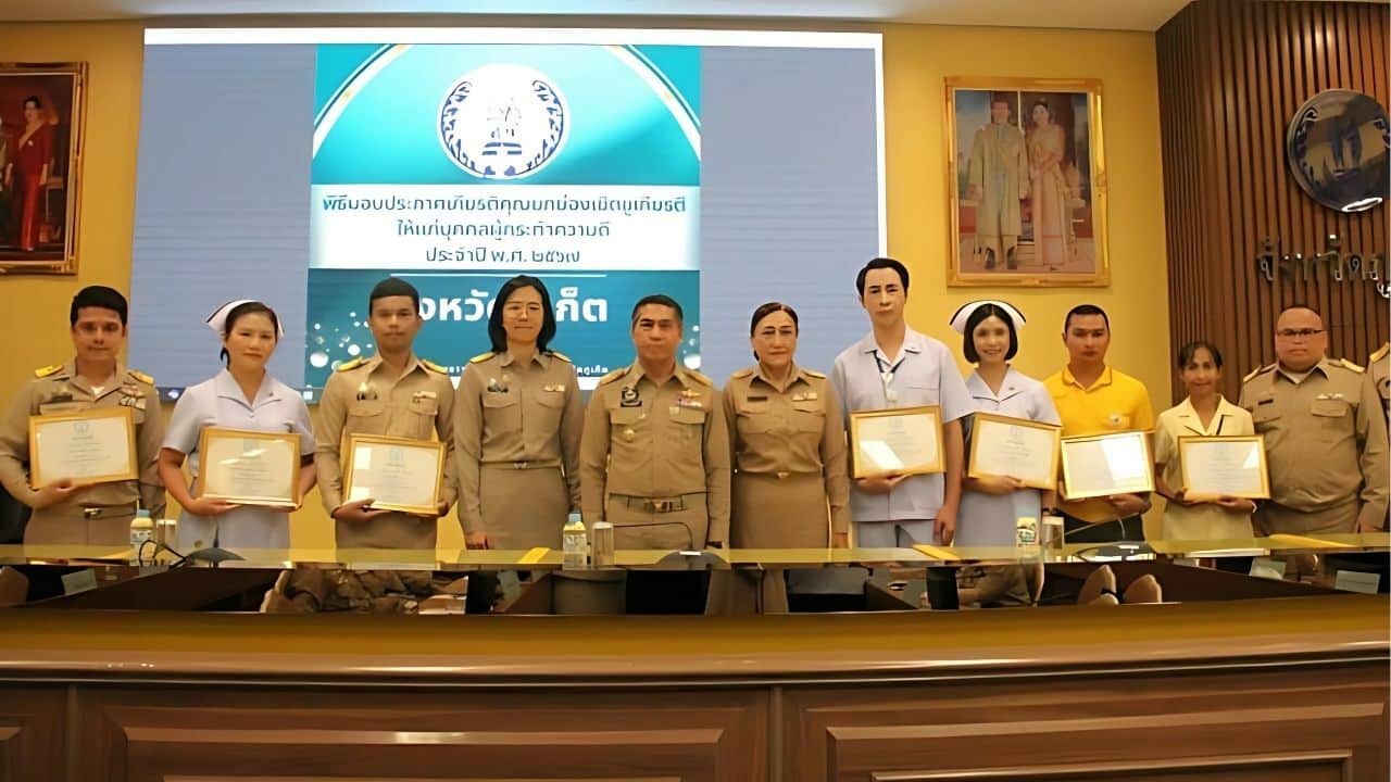 Phuket honours real-life heroes for lifesaving acts