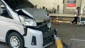 Runaway van slams into 4 taxis outside Phuket Airport
