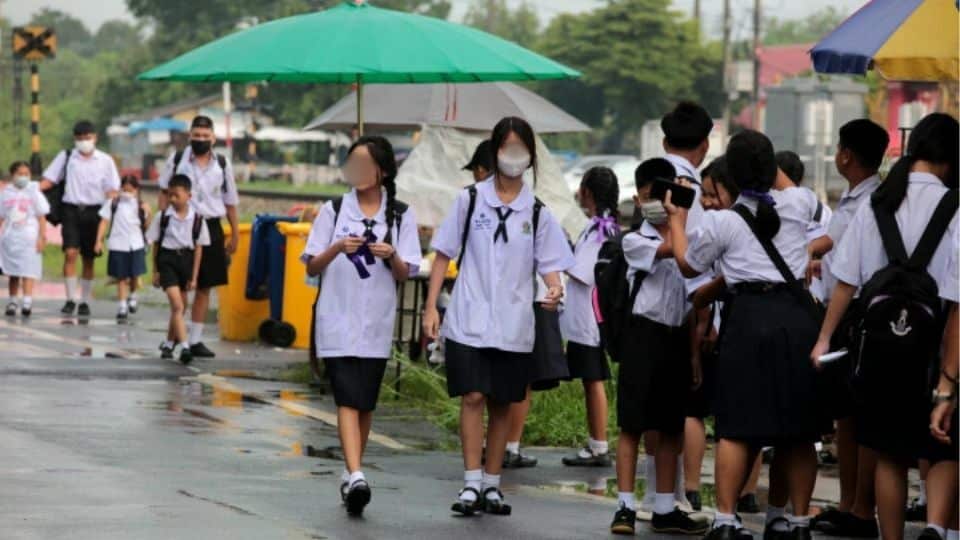 Thai principal axed for forcing kids into rain for flag ceremony | News by Thaiger