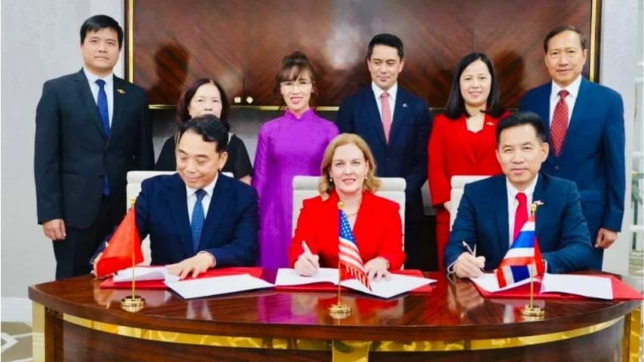 Vietjet transfers 50 Boeing planes to Thai arm in regional shake-up
