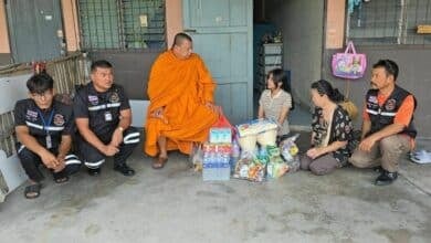 Chon Buri abbot saves starving gran and teen with kind act