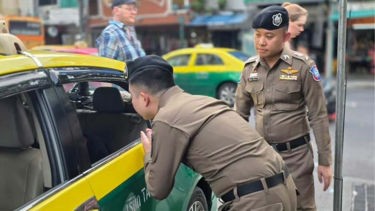 Bangkok taxi crackdown nets 76 drivers for cheating and refusals