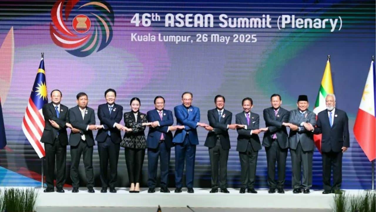 PM Paetongtarn champions green economy at Malaysia summit