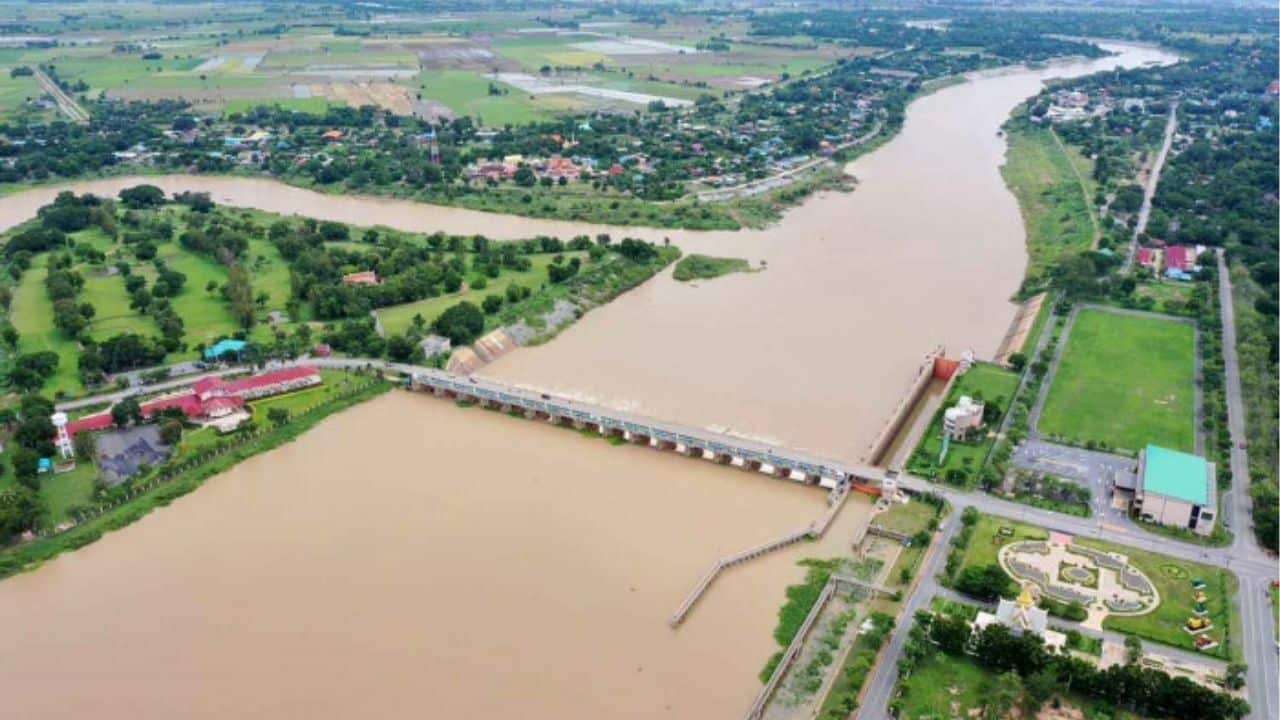 Chao Phraya flood alert sparks evacuation warning