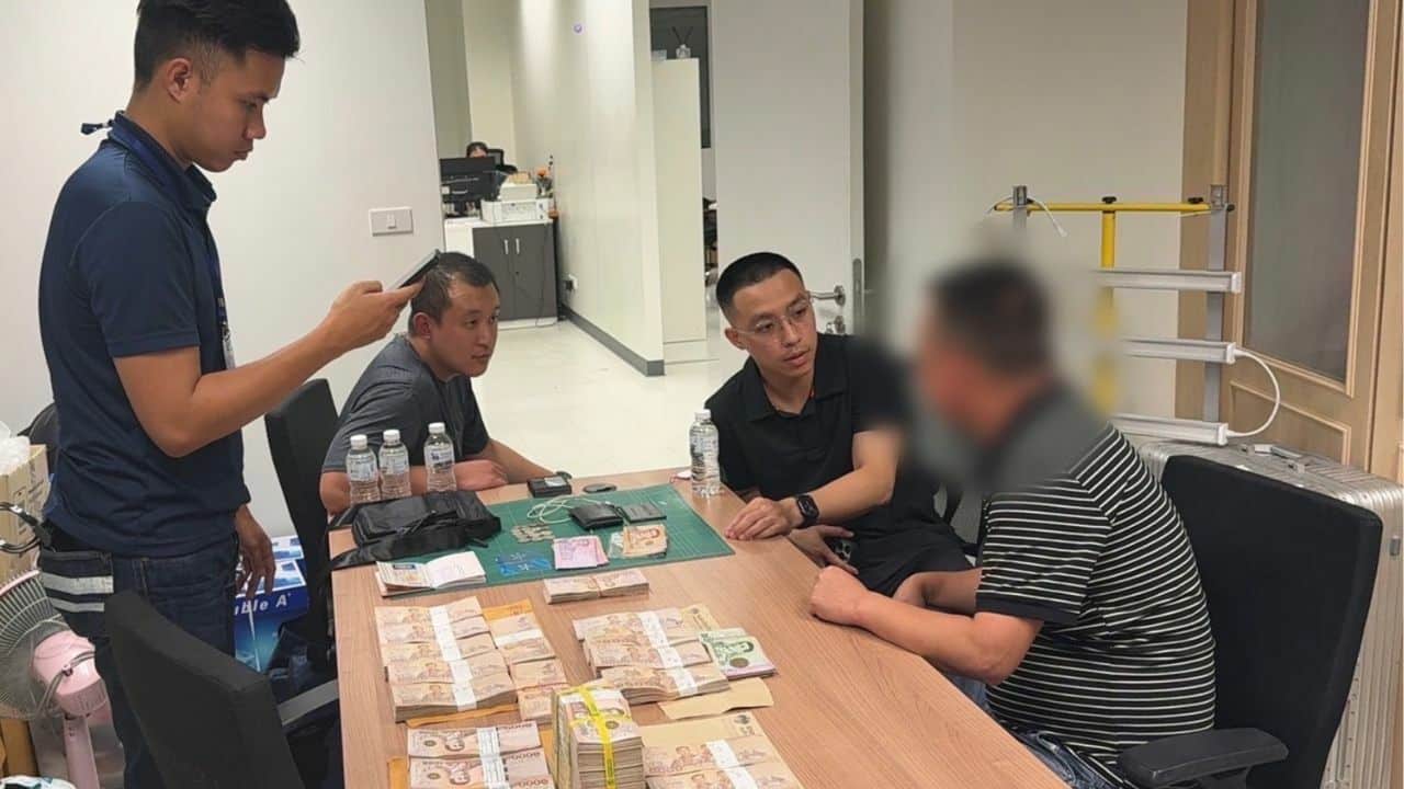 Bangkok police arrest Chinese photo scam ringleaders