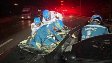 Man dies in expressway crash caused by pineapple peel spill