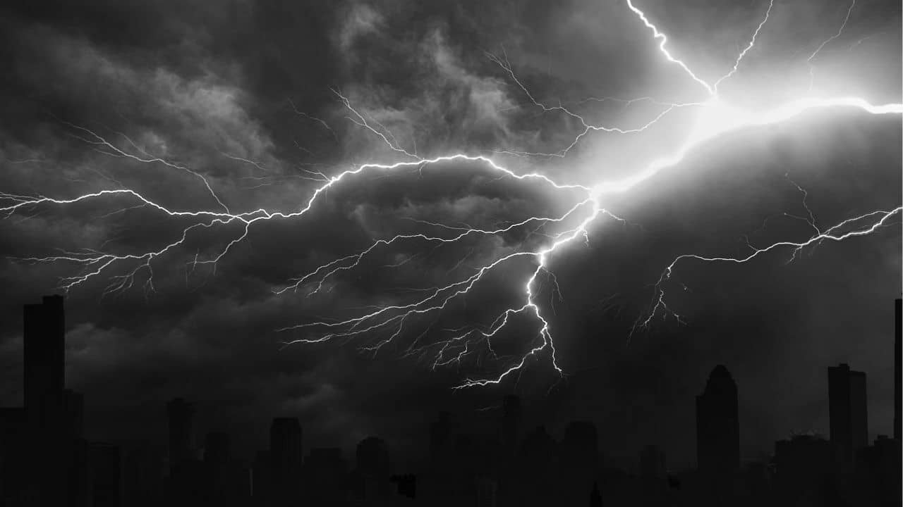 Weather chaos set to slam 46 Thai provinces