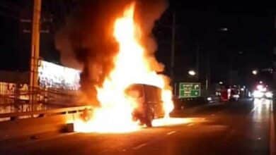 Van fire on Bangkok bridge disrupts traffic, no injuries
