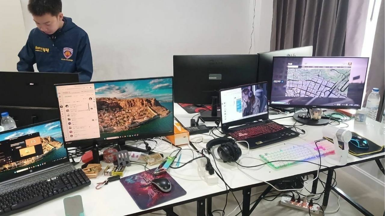 Military colonel linked to online gambling escapes arrest