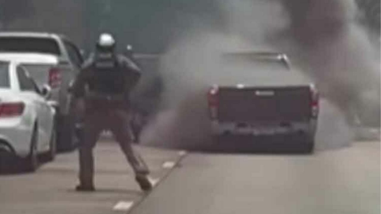 Pickup truck driver arrested after Bangkok police chase