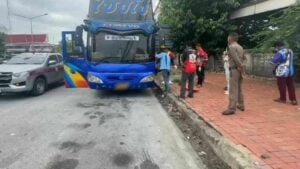 Bus driver found dead inside vehicle in Ayutthaya