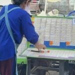 Chiang Mai locals rush to buy lottery tickets before draw