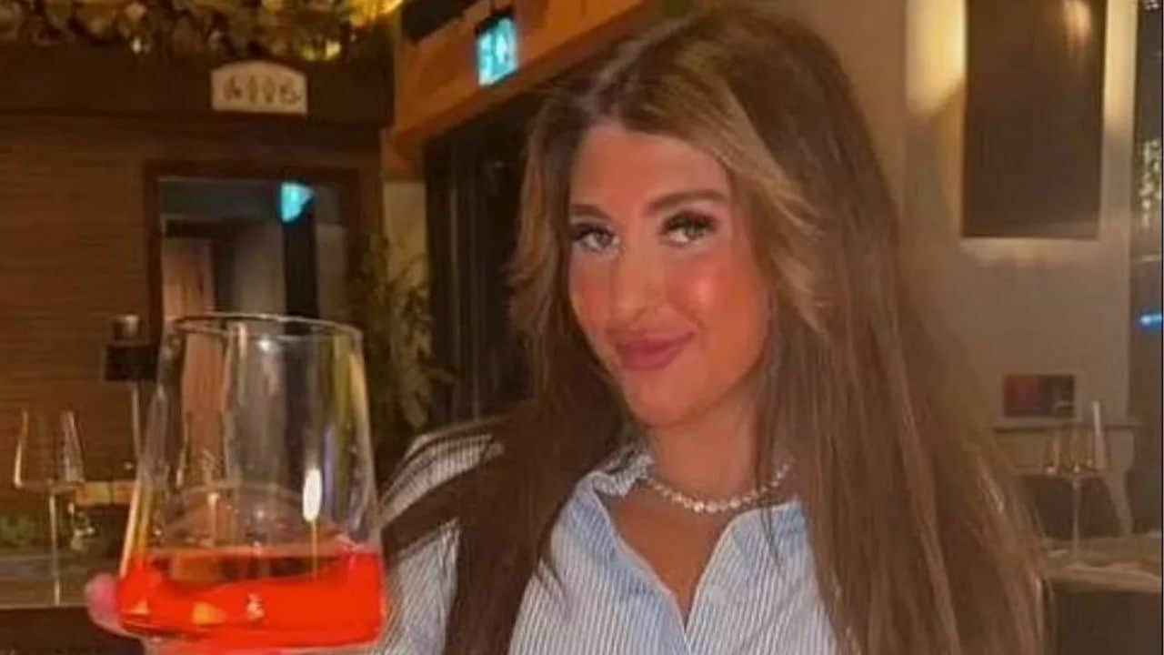 Joint sentence as British teenager reveals pregnancy in Georgia | News by Thaiger