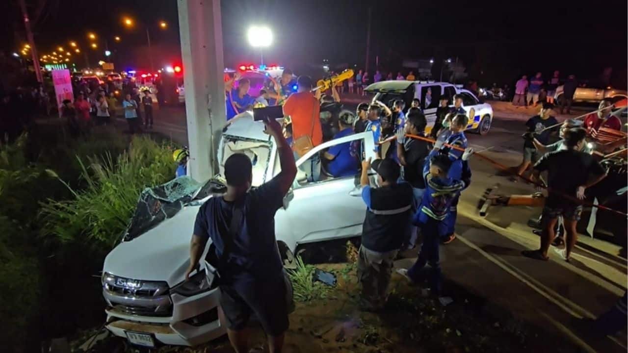 Tragic accident in Kanchanaburi claims lives after tyre blowout