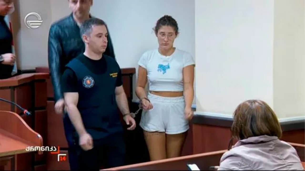 Joint sentence as British teenager reveals pregnancy in Georgia | News by Thaiger