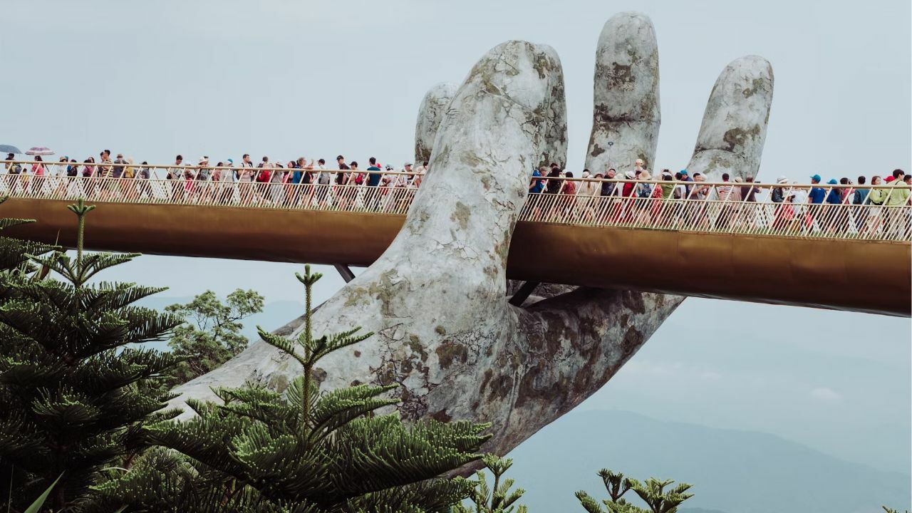 Vietnam surpasses Thailand in attracting Chinese, Russian tourists