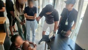 Thai bank workers in baht-tle: Dodgy staff ‘cashed in’ on scam