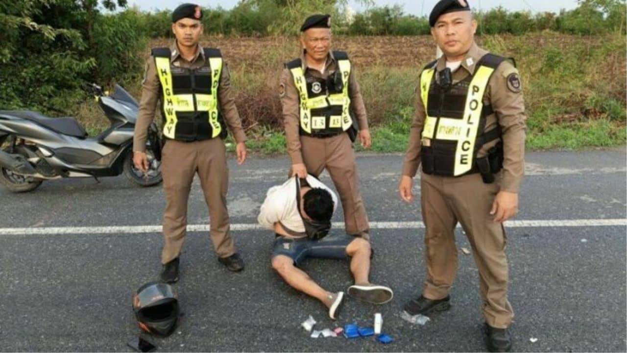 Man arrested with drugs and firearm after evading Lop Buri checkpoint