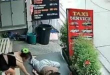 Drunk massage girl’s nap turns into mobile snatch horror