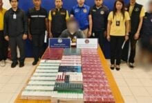 Shop owner in Khlong Luang arrested for selling e-cigarettes to students