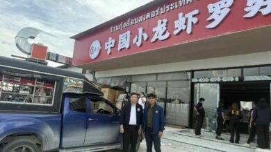 Rayong MP exposes illegal Chinese lobster factory operation