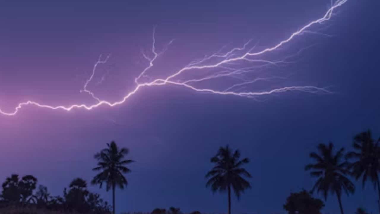 Thailand braces for heavy rain and storms across 42 provinces