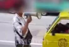 Delivery rider attacked near Bangkok taxi stand (video)