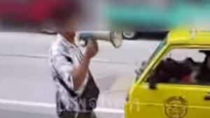 Delivery rider attacked near Bangkok taxi stand (video)