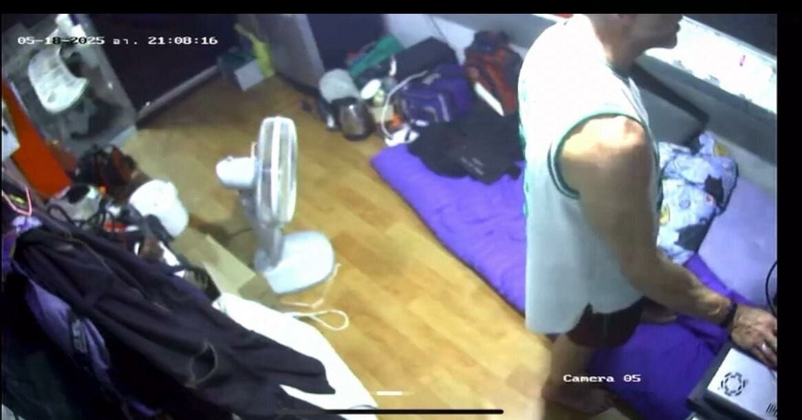 Rescue volunteer shocked as foreigner trashes Pattaya booth | News by Thaiger