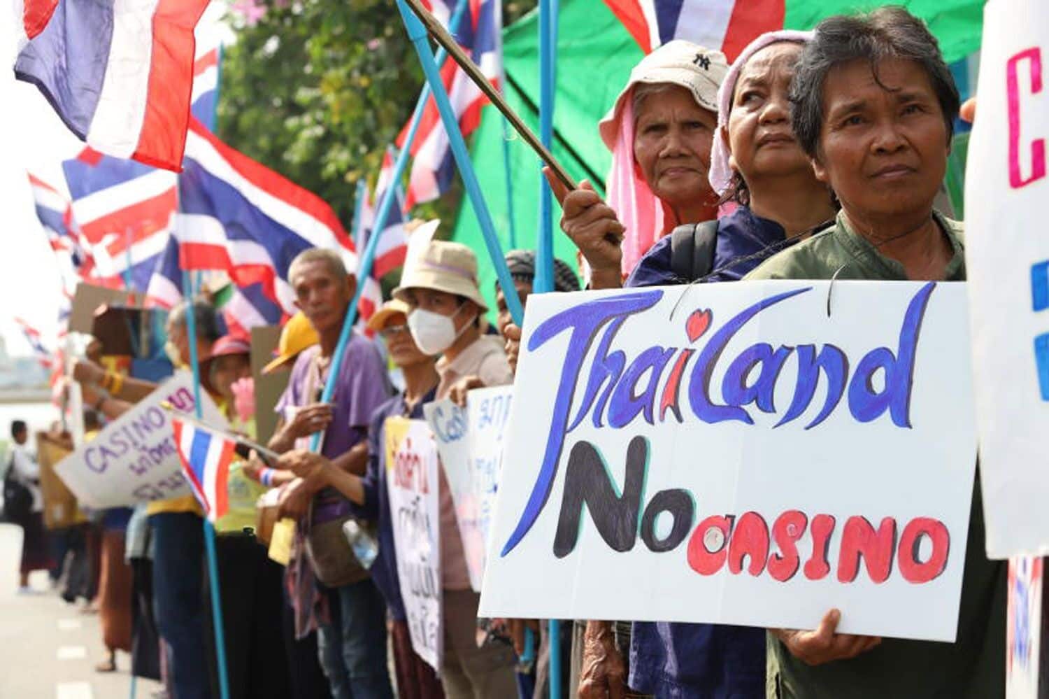 Senate committee to grill PM Paetongtarn on casino bill next week | News by Thaiger
