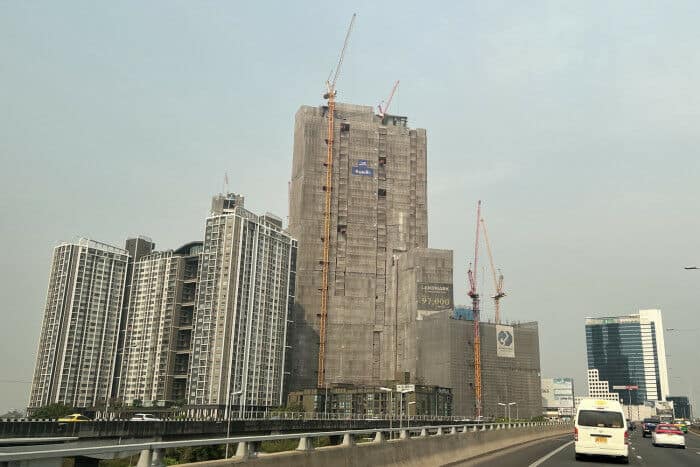 TCC flags legal red flags in 13 Bangkok high-rises | News by Thaiger