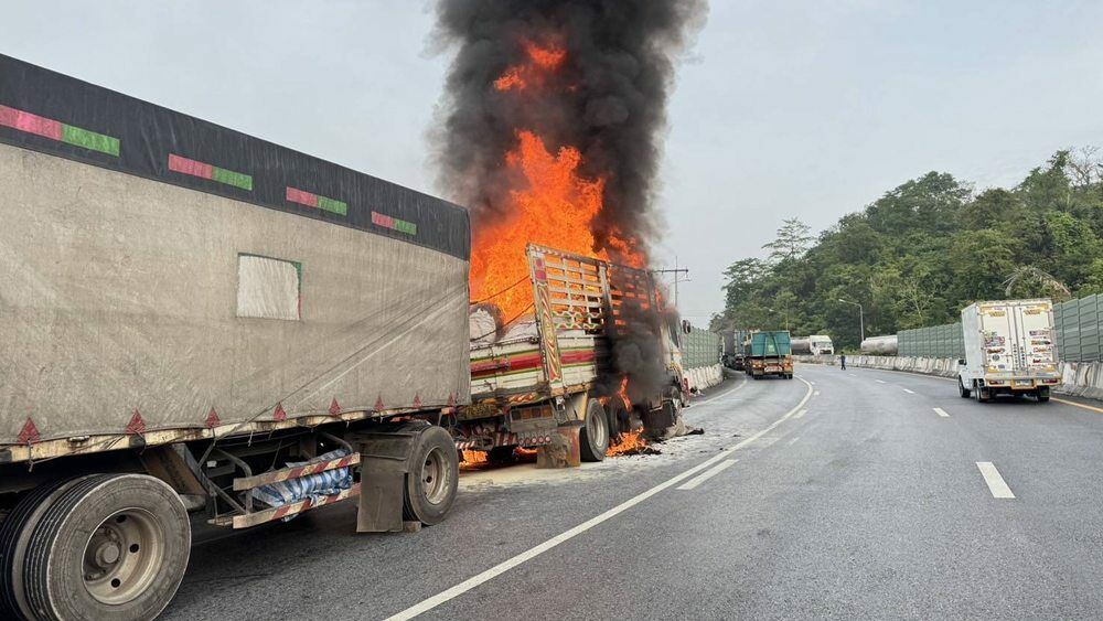 Truck brake failure sparks fiery crash on Highway 304 | News by Thaiger