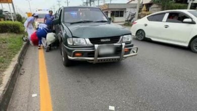 Elderly woman fatally hit by car while crossing road in Samut Songkhram