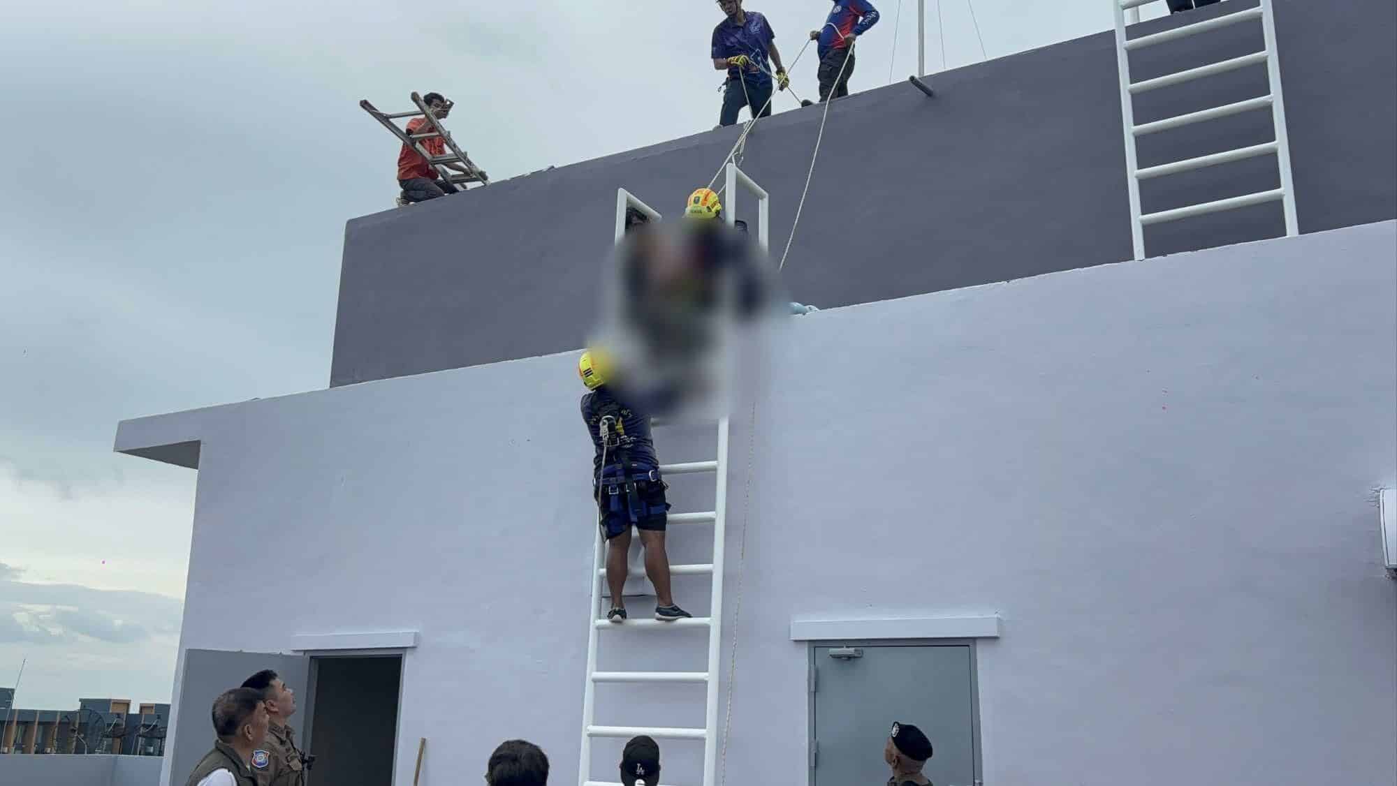 Chinese tourist rescued after rooftop water tank swim in Pattaya | News by Thaiger