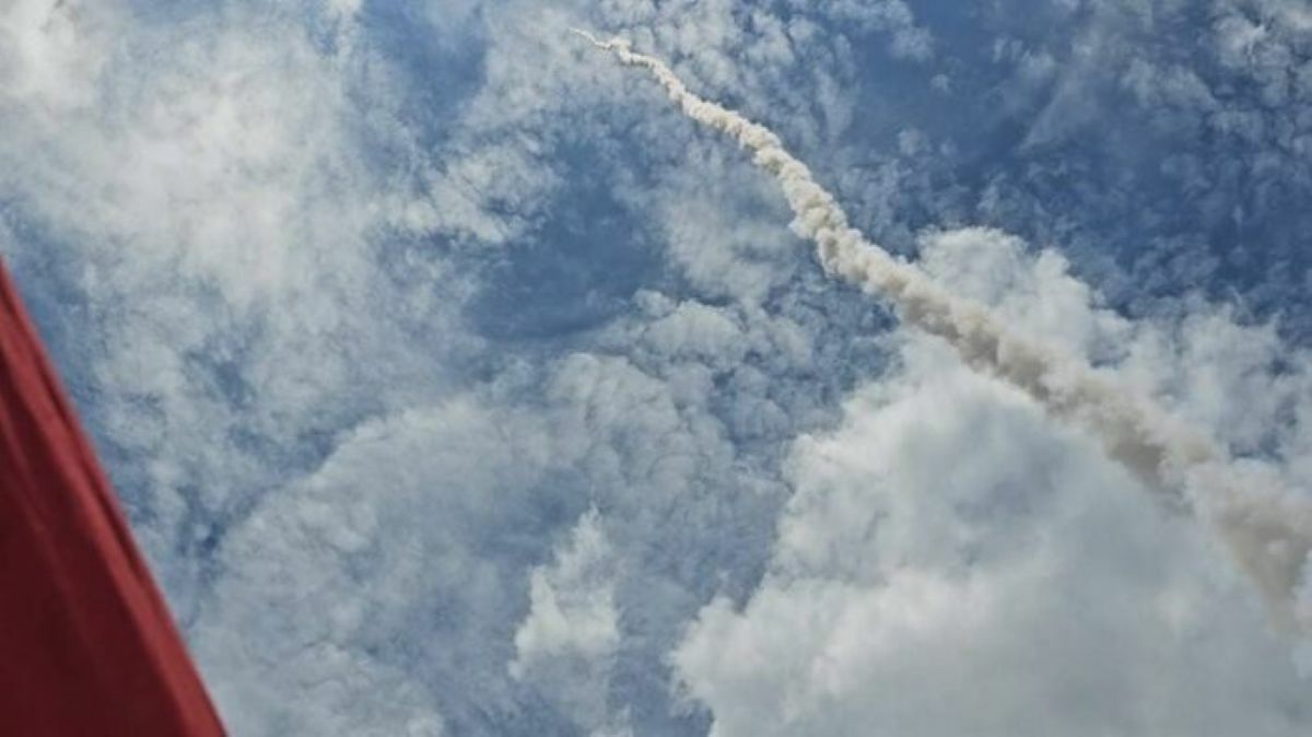 Lightning strikes rocket festival in Prachinburi, injuring two women | News by Thaiger