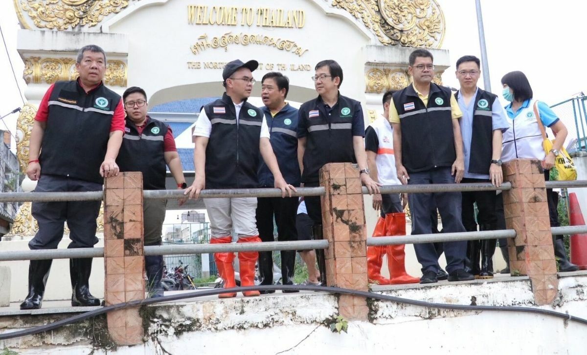 Public health response team aids flood-stricken Mae Sai communities