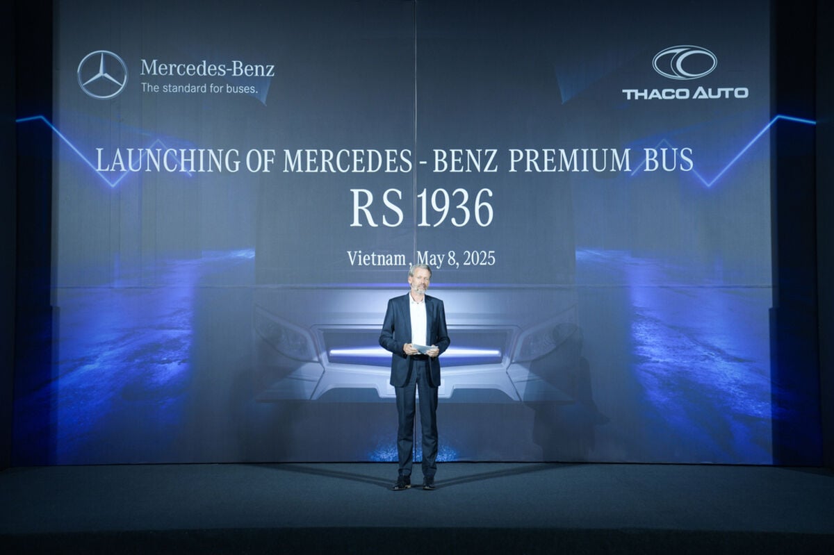 Mercedes-Benz bus shakes hands with THACO for assembly alliance | News by Thaiger