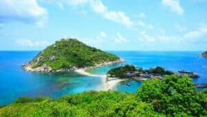 Koh Samui faces overtourism crisis as locals retreat from paradise | Thaiger