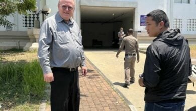 US lecturer wins appeal to remove EM bracelet