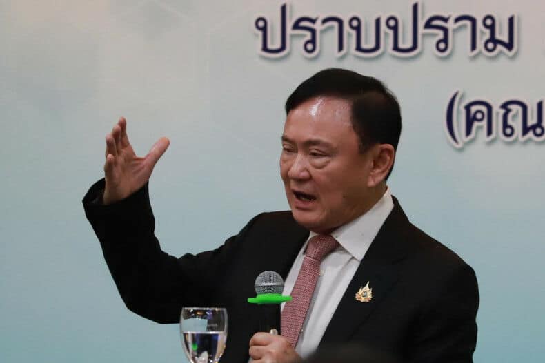 Takin' the mic! Thaksin pops up to preach on drugs | News by Thaiger